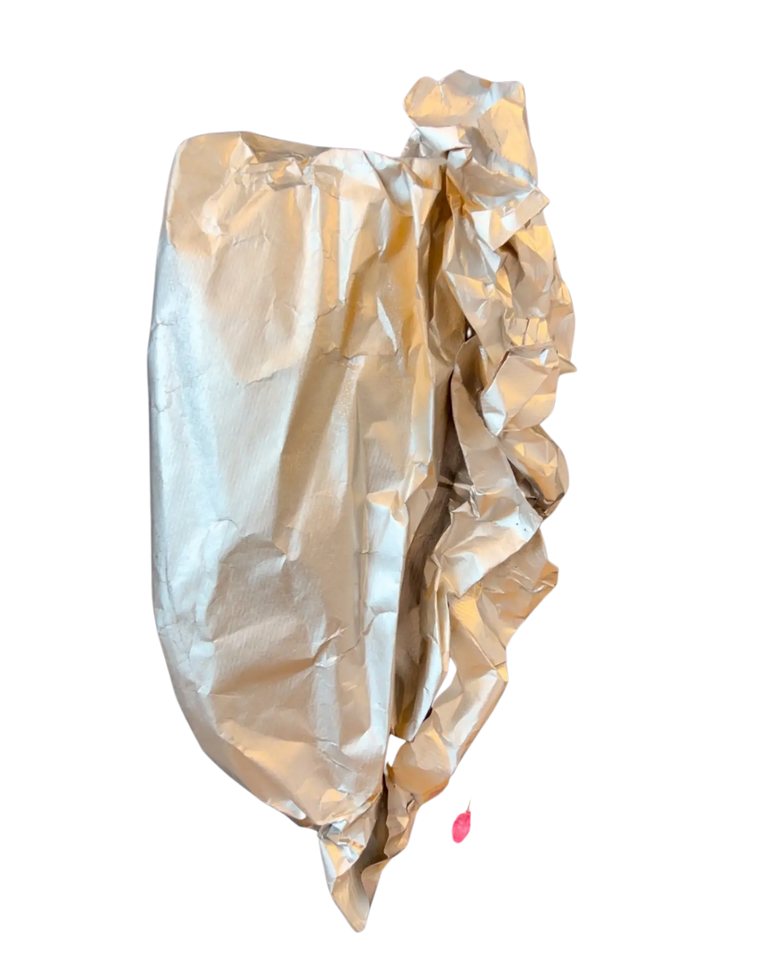 Cœur argenté froissé, sculpture de Sonja Knapp